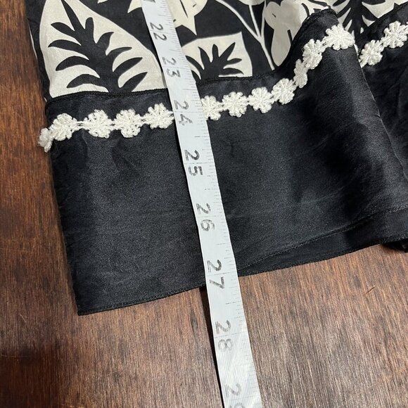 White House Black Market Silk Floral A-Line Skirt‎ Size 2 Pleated Embroidered - Picture 12 of 12